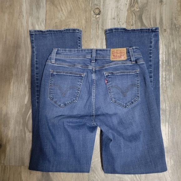 Levi's Curvy bootcut jeans size 8 - Picture 2 of 15